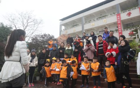 第二十八间 | 重庆市渝北东山完全小学恩宁图书室（2019.01.03）